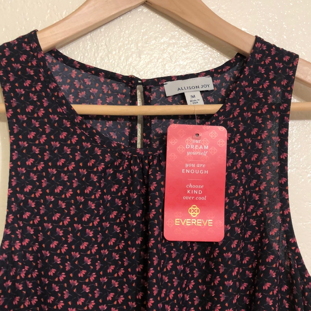 ⭐️BNWT Evereve Top⭐️
